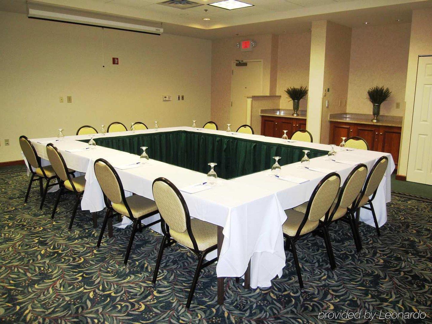 Hilton Garden Inn Cleveland Airport Fairview Park Einrichtungen foto